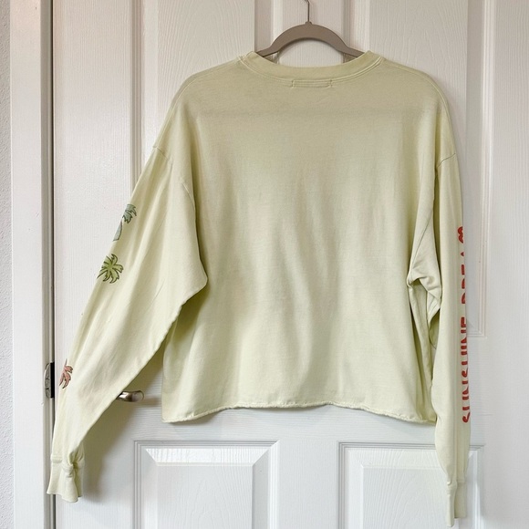 Daydreamer Beach Boys Graphic Long Sleeve Crop Top - Picture 4 of 8